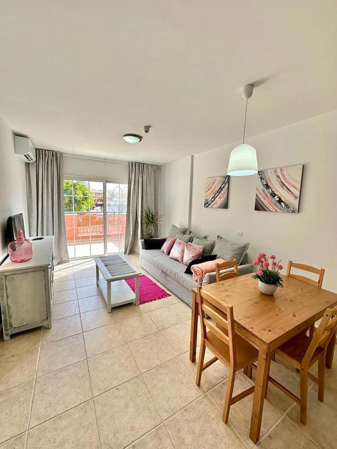 Sunny Apartment & Heated Pool Los Cristianos  Exterior foto